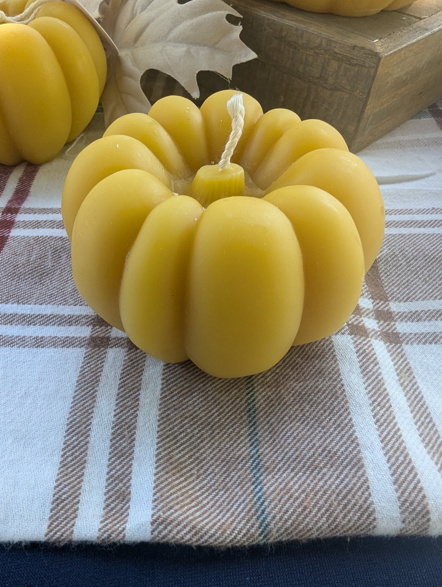 Medium Pumpkin Beeswax Candle